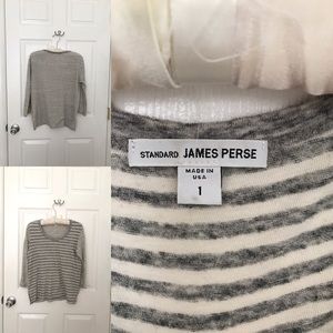 Quarter sleeve shirt